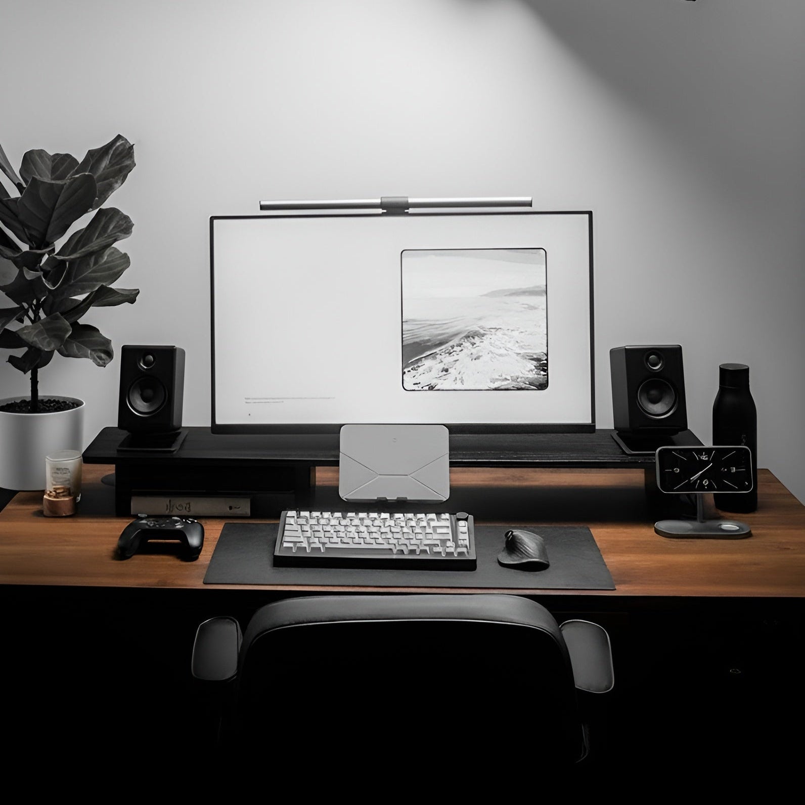 Desk Setup Cockpit | Black