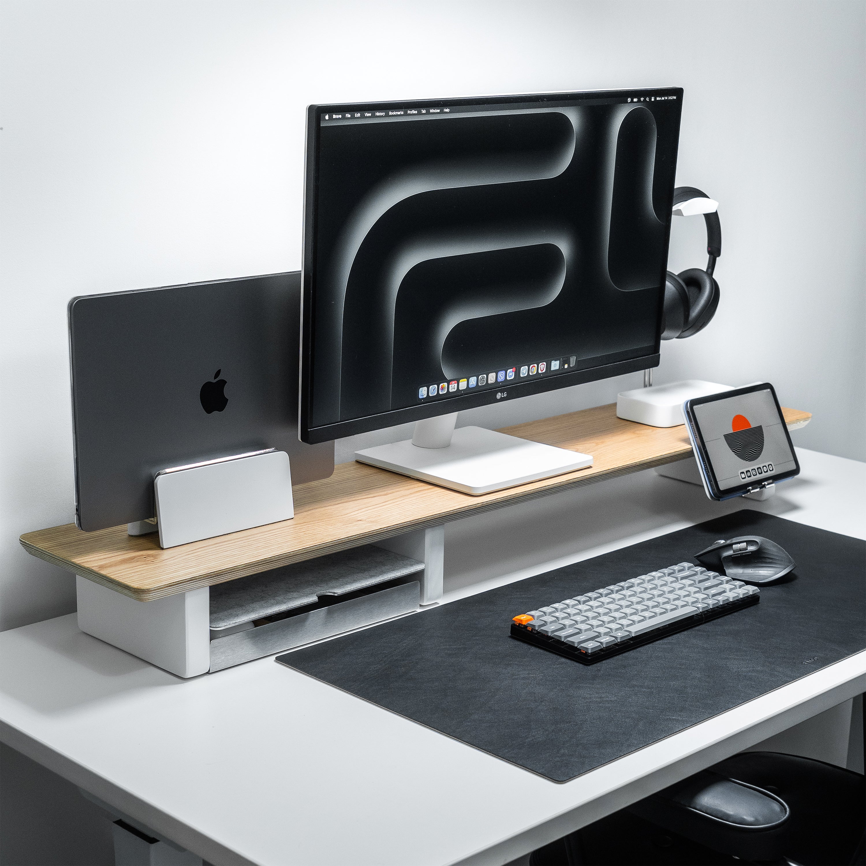 Desk Shelf Cockpit | Oak