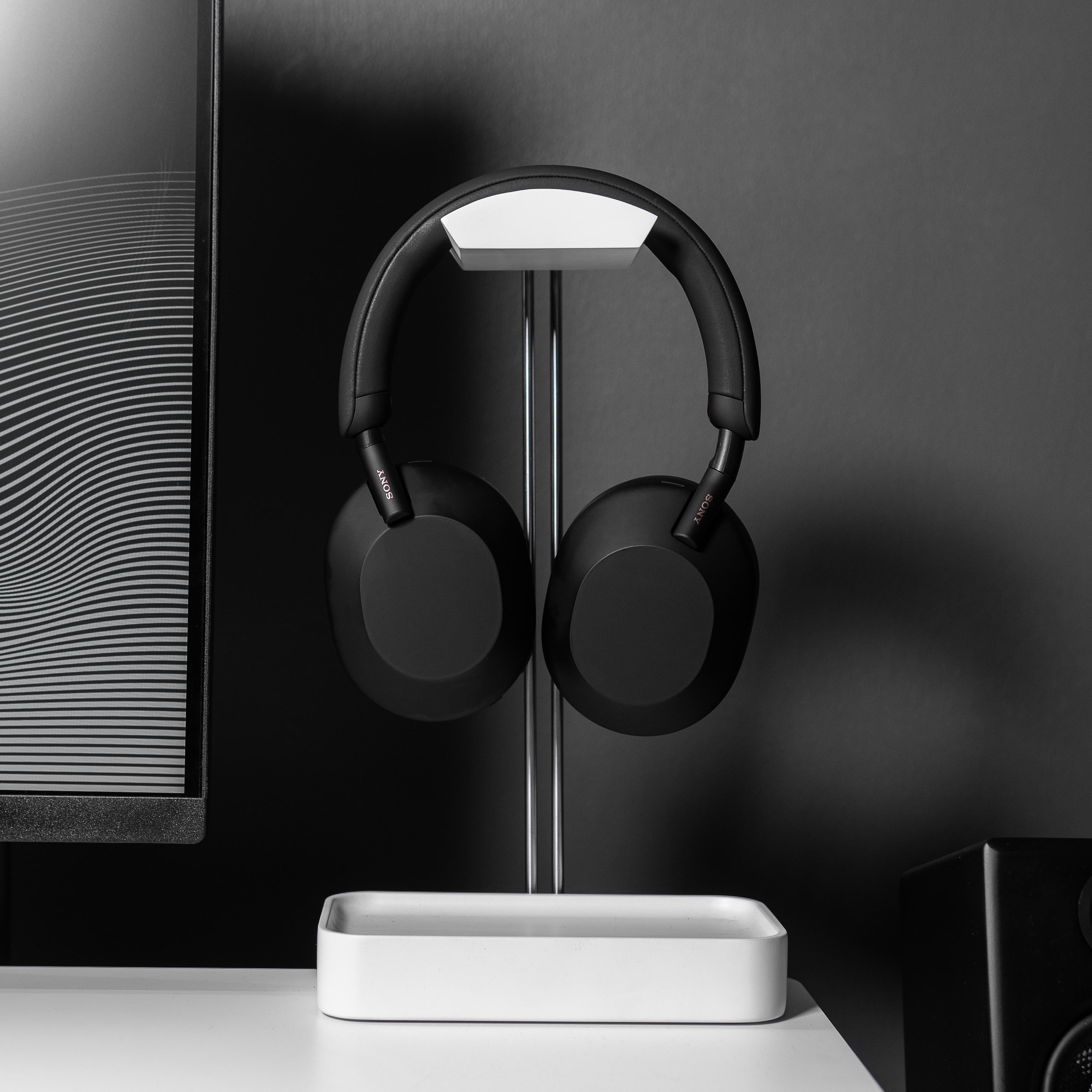 Headphone Stand | White