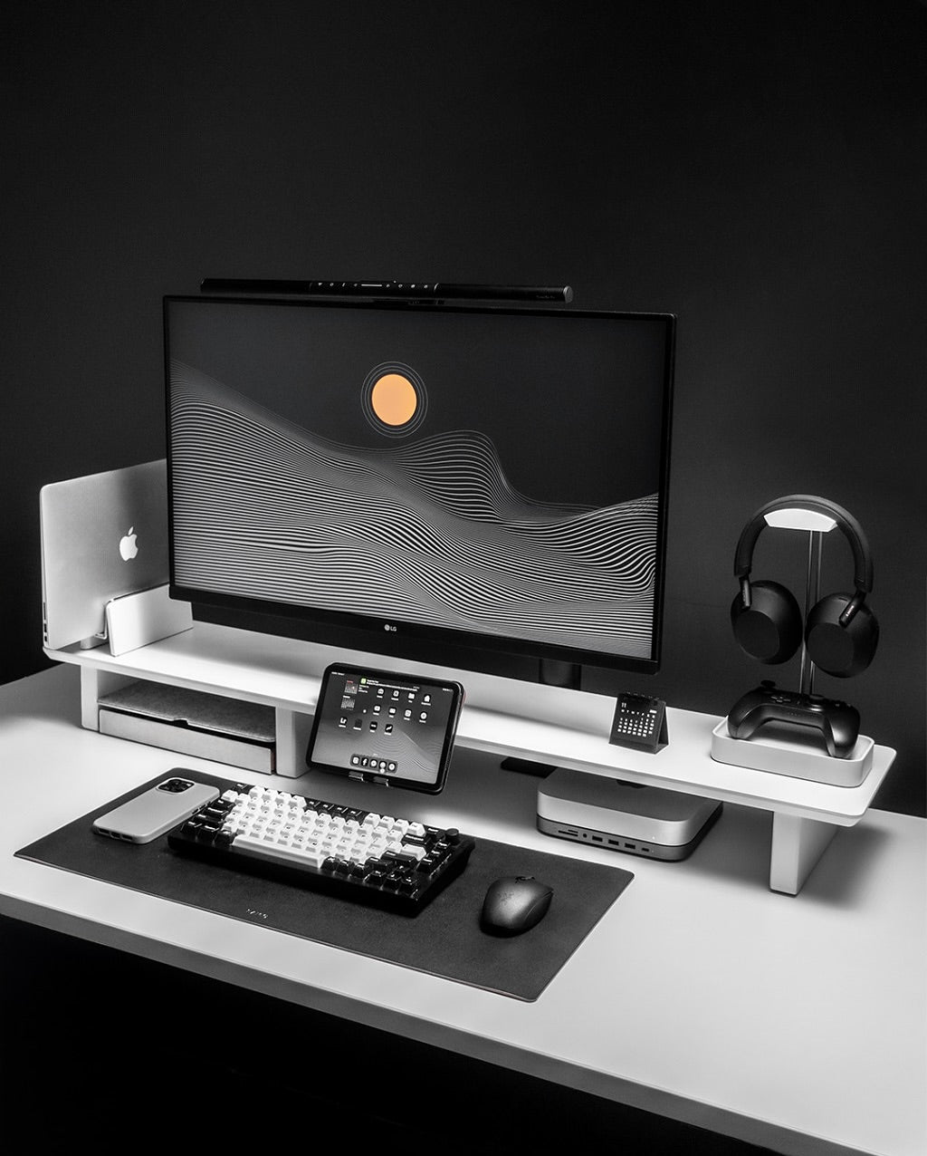 Desk Setup Cockpit | White