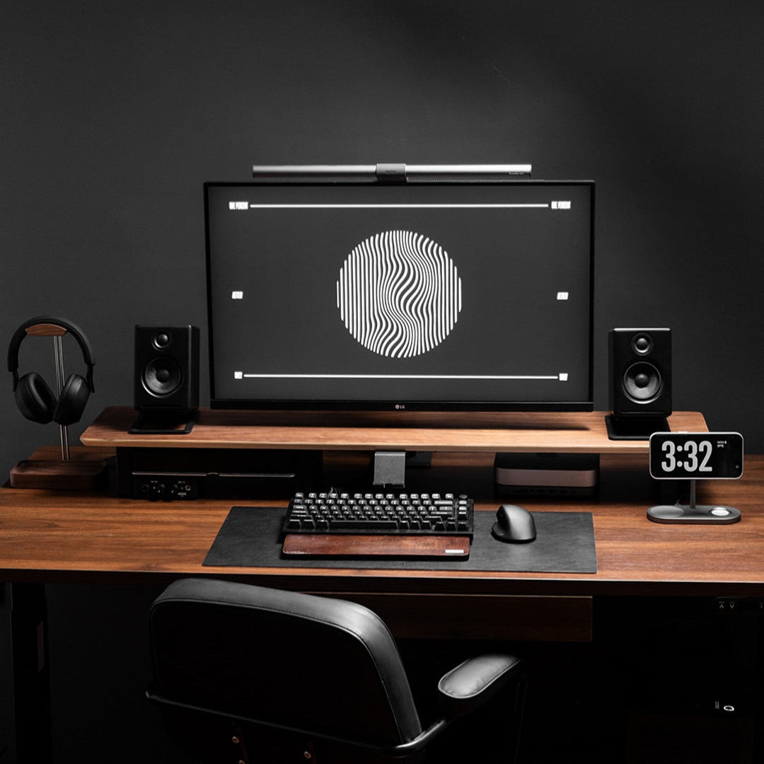 Desk Setup Cockpit | Walnut